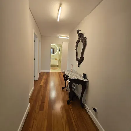 Lägenhet Camelia'S Apartment II By An Island Apart